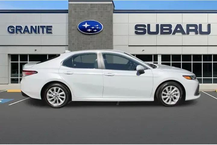 $22290 : Toyota Camry 2024 LE 4dr Sed image 10