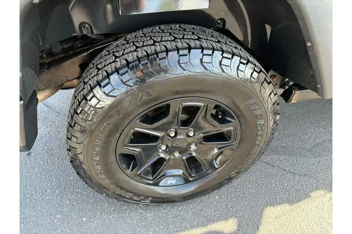 $21990 : Jeep Wrangler Unlimited 2017 image 9