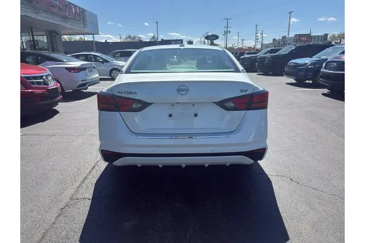 $18995 : Nissan Altima 2023 2.5 SV 4d image 7