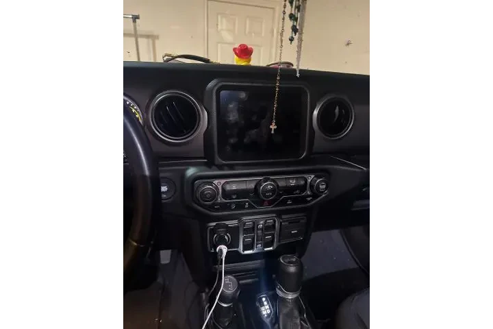 $25994 : Jeep Wrangler Unlimited 2022 image 5