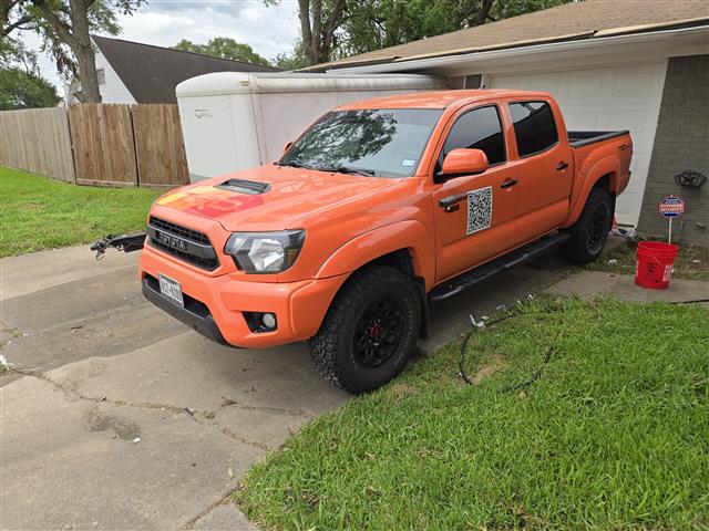 $15 : Toyota Tacoma image 2