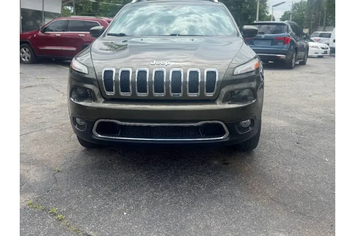$9999 : 2016 Cherokee Limited image 1