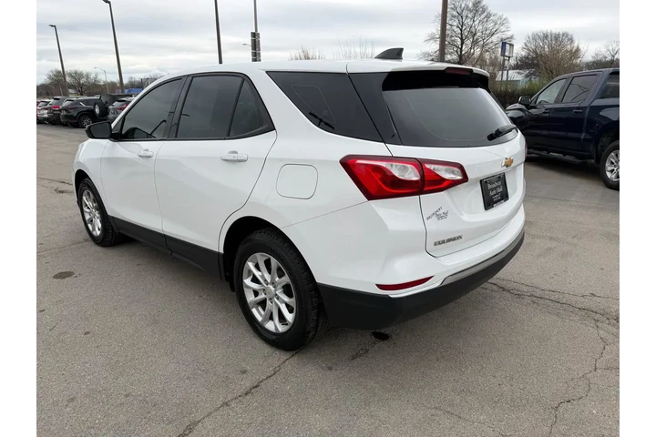 $9980 : 2018 Equinox LS image 4