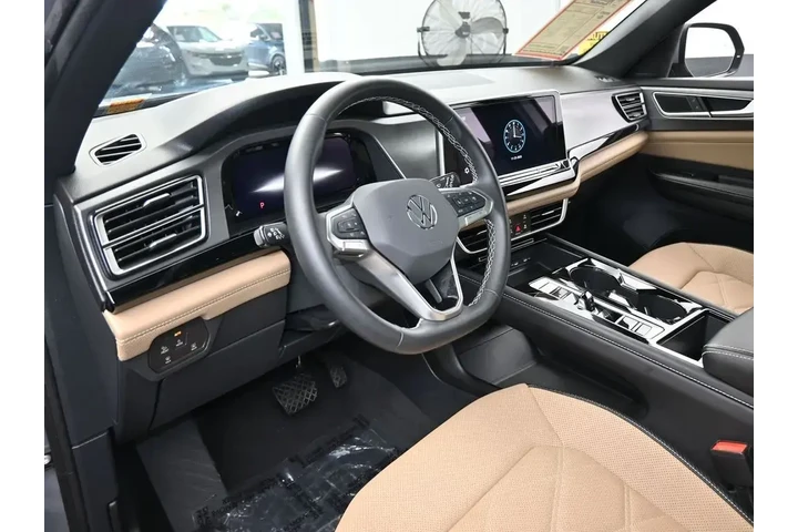 $28990 : Volkswagen Atlas Cross Sport image 10