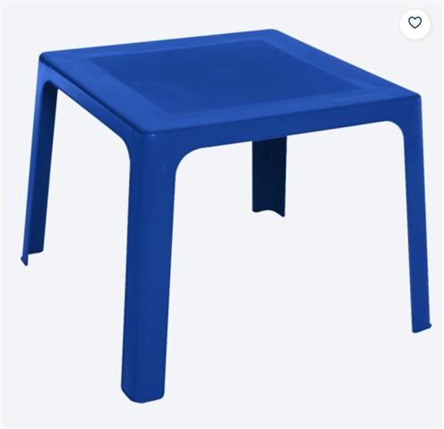Alquiler de sillas y mesas image 3