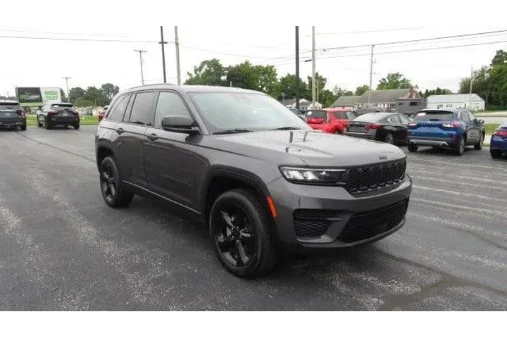 $32971 : Jeep Grand Cherokee 2022 4x4 image 1