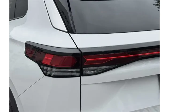 $28950 : Volkswagen Tiguan 2025 AWD S image 9