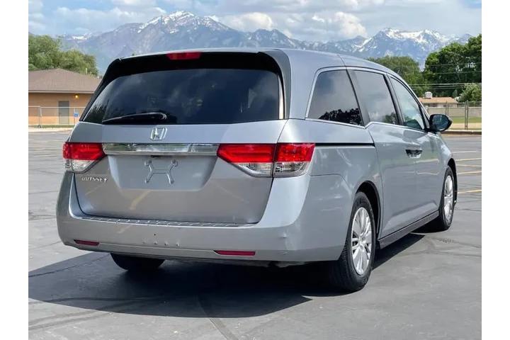 $9400 : 2017 Odyssey LX image 5