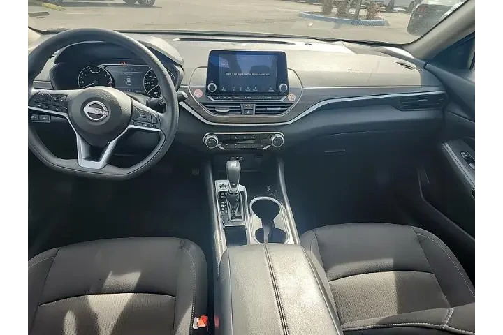 $18497 : Nissan Altima 2024 2.5 SV 4d image 9