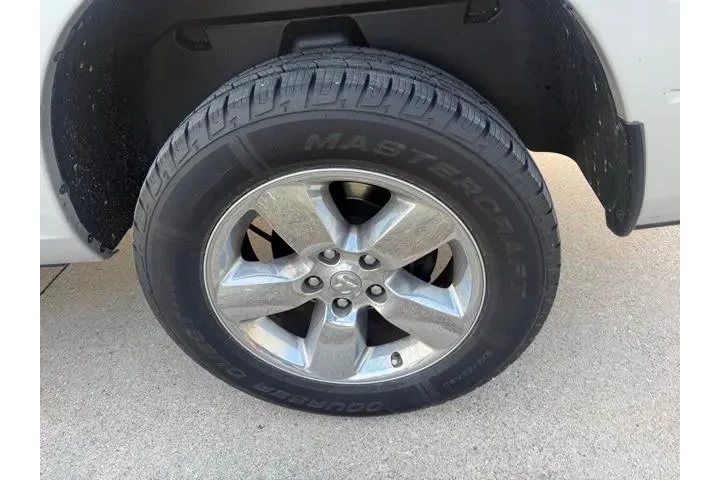 $14500 : Ram 1500 2018 4x4 SLT 4dr Cr image 10