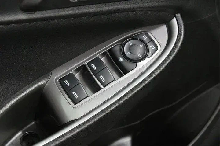 $19988 : Chevrolet Malibu 2023 LT 4dr image 4