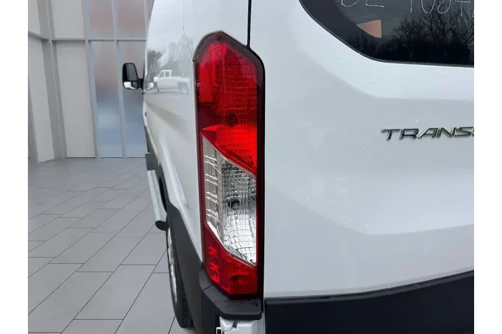 $34450 : Ford Transit 2024 250 3dr SW image 9