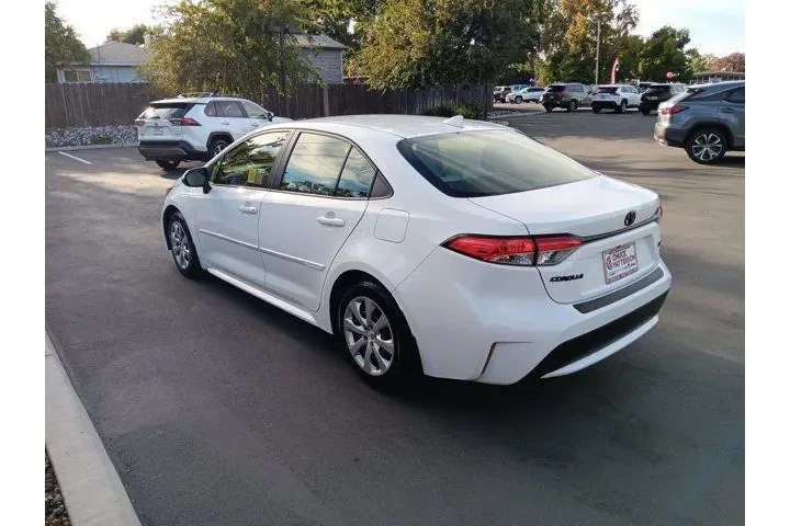 $20995 : Toyota Corolla 2022 LE 4dr S image 5