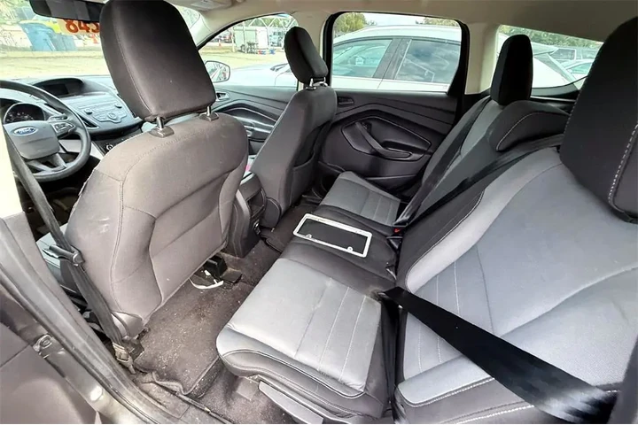 $15991 : Ford Escape 2019 S 4dr SUV image 9