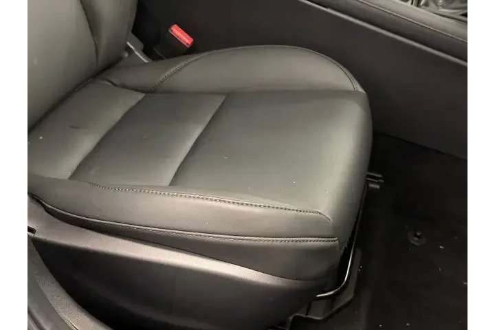 $21500 : Mazda Mazda3 Sedan 2023 2.5 image 10