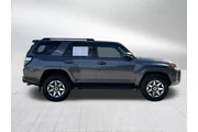 $39977 : Toyota 4Runner 2022 4x4 TRD thumbnail