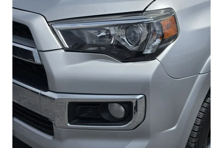 $24991 : Toyota 4Runner 2016 4x4 SR5 image 9