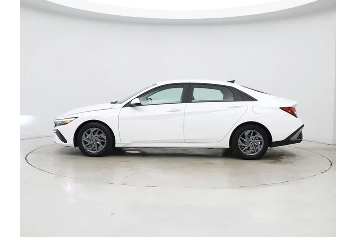 $20998 : Hyundai ELANTRA 2024 SEL 4dr image 3