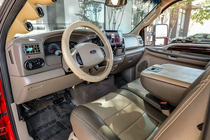 $49990 : 2004 Excursion Eddie Bauer image 4