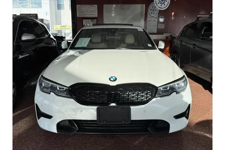$24995 : BMW 3 Series 2022 330i 4dr S image 2