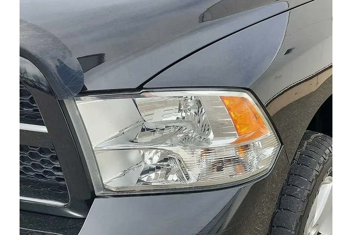 $16727 : Ram 1500 2012 4x4 Express 4d image 9