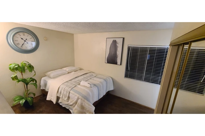 $1200 : Cuarto en renta Baldwin Park image 1