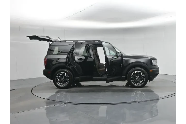 $29800 : Ford Bronco Sport 2025 AWD O image 4