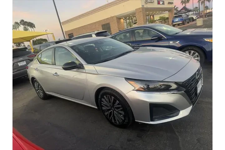 $19999 : Nissan Altima 2024 2.5 SV 4d image 3