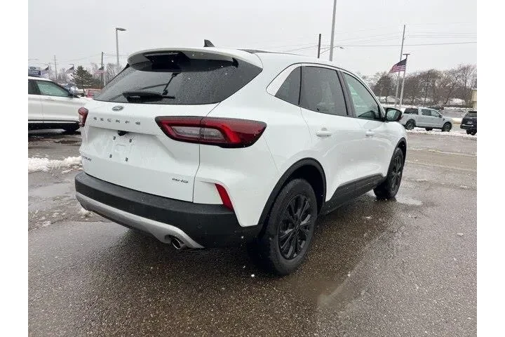 $21999 : Ford Escape 2023 AWD Active image 4