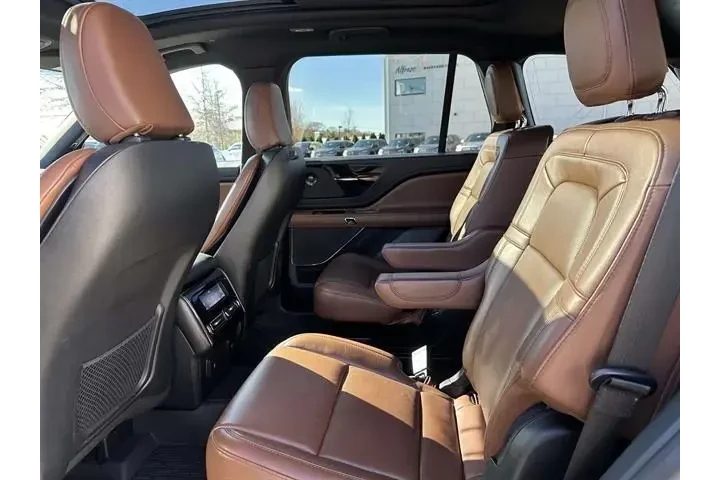 $39999 : Lincoln Aviator 2023 AWD Res image 10