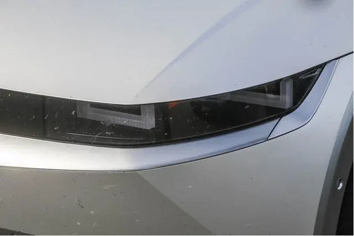 $29991 : Hyundai IONIQ 5 2023 AWD Lim image 7