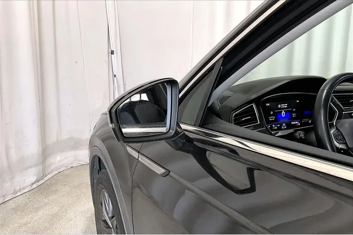 $19861 : Volkswagen Tiguan 2022 SE 4d image 10