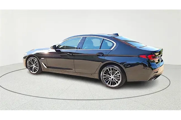 $26514 : BMW 5 Series 2023 530e 4dr S image 5