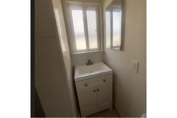 $1850 : CHINO APTO DE 1/RECÁMARA image 4