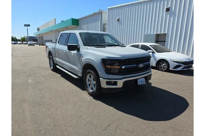 $39500 : Ford F-150 2024 4x4 XLT 4dr image 1