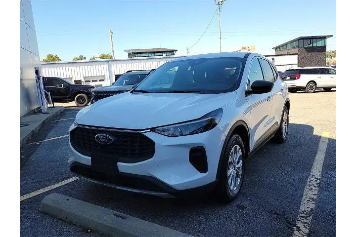 $21488 : Ford Escape 2023 AWD Active image 2