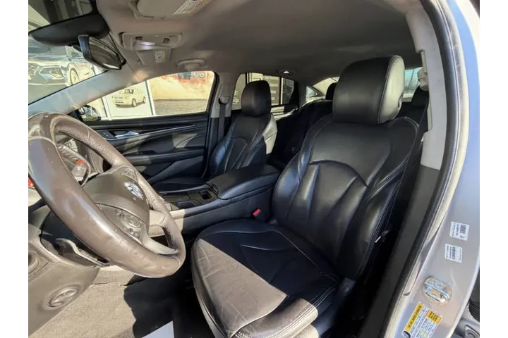 $15499 : 2018 LaCrosse Essence image 10