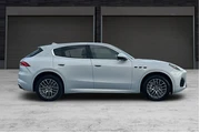 $31991 : Maserati Grecale 2024 AWD GT thumbnail