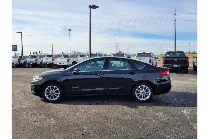 $13998 : Ford Fusion Hybrid 2019 SE 4 image 6