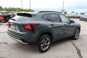 $22587 : 2025 Trax FWD 4dr LT thumbnail