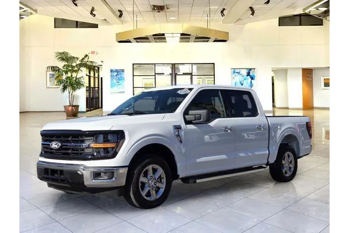 $39788 : Ford F-150 2025 4x2 XLT 4dr image 1