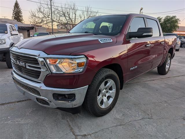 2020 RAM 1500 Big Horn Crew C image 1