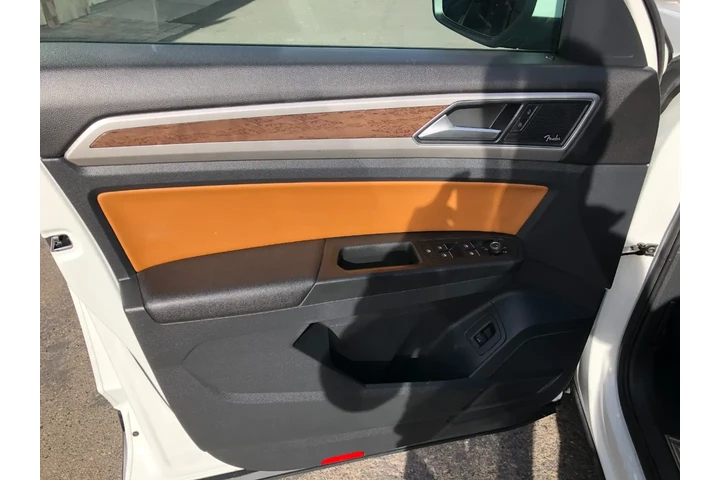 $17870 : 2018 Atlas V6 SEL Premium AWD image 10