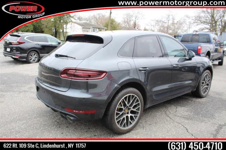 $32500 : Used 2018 Macan Sport Edition image 4