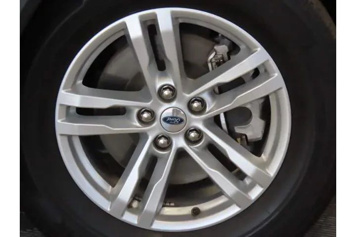 $29397 : Ford Explorer 2023 XLT 4dr S image 6
