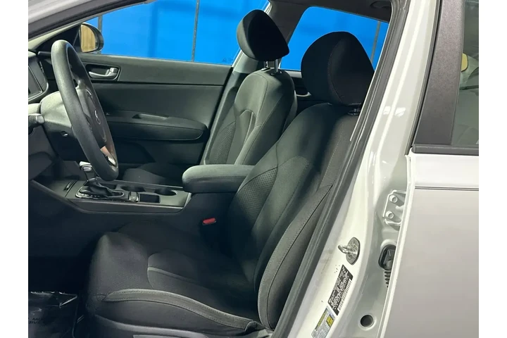 $12939 : Kia Optima 2018 LX 4dr Sedan image 10