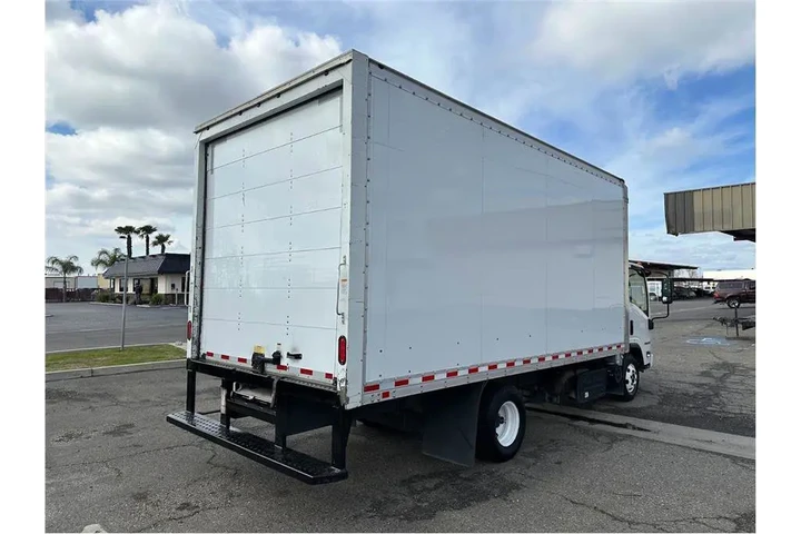 $33999 : NPR-HD 2018 image 4
