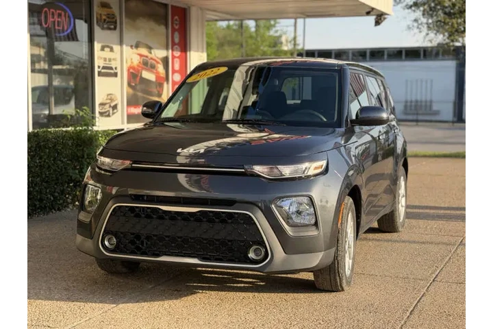 $15499 : 2022 Soul LX image 6