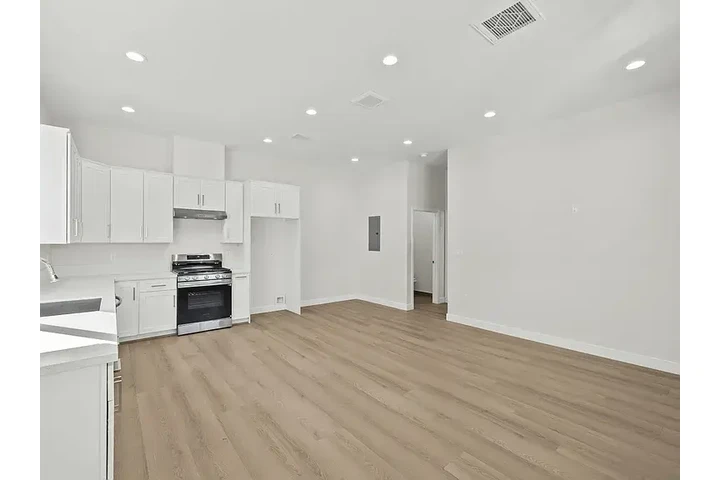 $1265 : Wonderful 1BA/1BD For Rent image 3