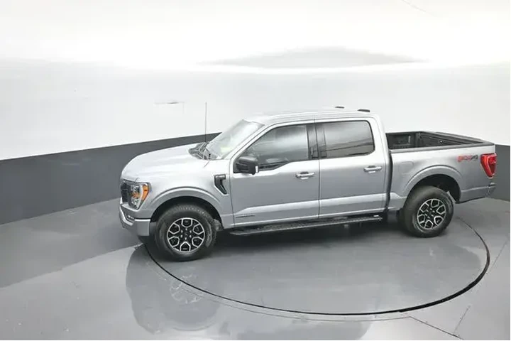 $39939 : Ford F-150 2023 4x4 XLT 4dr image 5